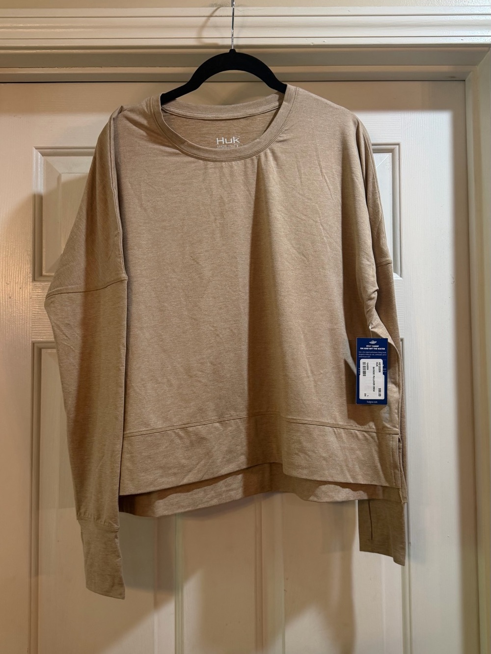 HUK Bayside Crew Long Sleeve Top Size L P2P 25” NWT #layers #fall #beige